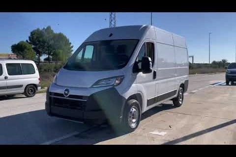 Opel Movano Furgón L2 H2 3.5T Diesel 140 Manual