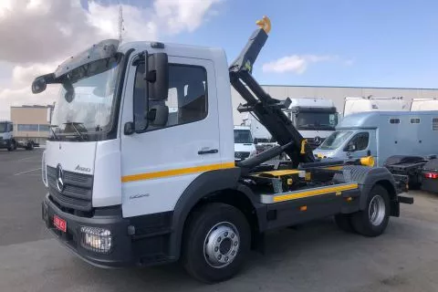 Mercedes-Benz Atego 1224 + GANCHO JIMECA 8 TON.