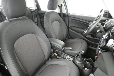 MINI Mini F55 Mini Cooper Aut.