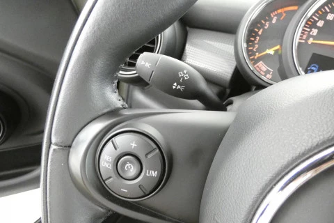 MINI Mini F55 Mini Cooper Aut.