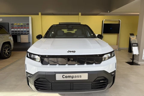 Jeep Compass Full Electric Jeep Compass BEV Altitude