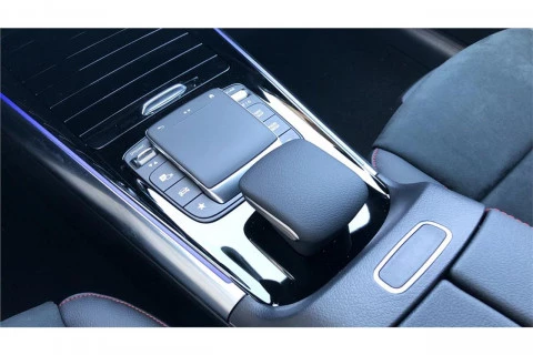Mercedes-Benz GLA GLA 250 e