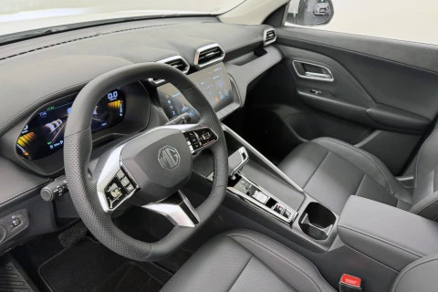 MG ZS Hybrid+ Luxury