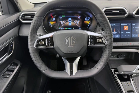 MG ZS Hybrid+ Luxury