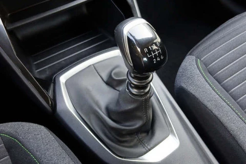 Peugeot 208 PureTech 100 Active 75 kW (100 CV)