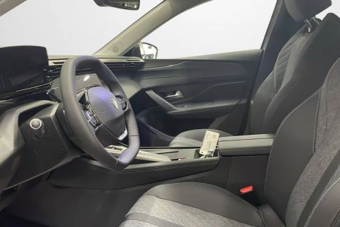 Peugeot 408 408 Allure Puretech 130 EAT8