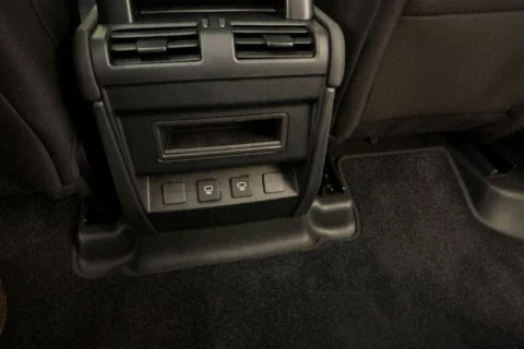 Land Rover Defender 110 3.0D I6 MHEV S 4WD Auto 183 kW (249 CV)