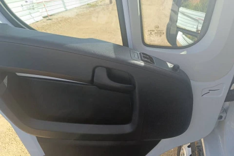 Citroën Jumper BlueHDi 88KW (120CV) Furgón 33L2H2