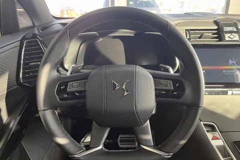 DS 7 PLUG-IN HYBRID AWD 300 ÉTOILE