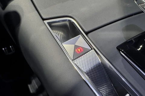 DS 7 PLUG-IN HYBRID AWD 300 ÉTOILE