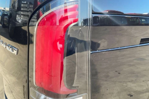 Mercedes-Benz Vito 116CDI AT 120kW Tourer Select Larga