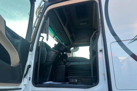 Mercedes-Benz Actros 1851 LS ProCabin