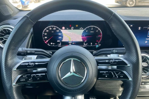 Mercedes-Benz GLB GLB 200 d