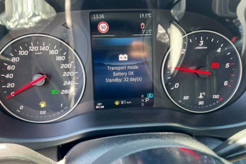 Mercedes-Benz Vito 114CDI AT 100kW Tourer Select Larga