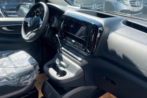 Mercedes-Benz Vito 114CDI AT 100kW Tourer Select Larga