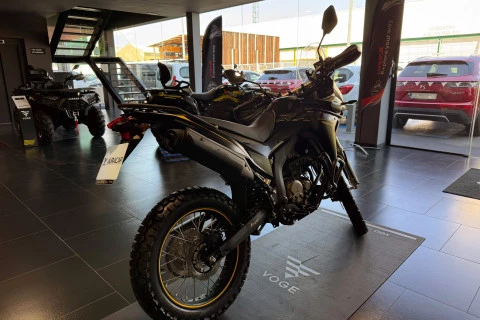 Voge 300 RALLY Negra