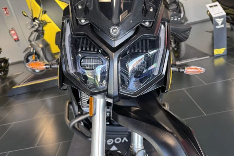 Voge 300 RALLY Negra