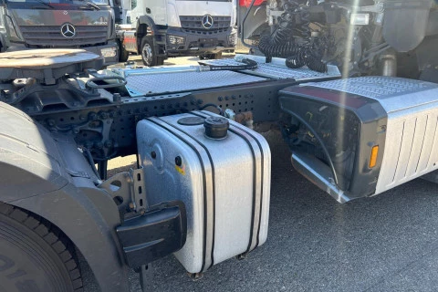 Mercedes-Benz Actros 1845 LS