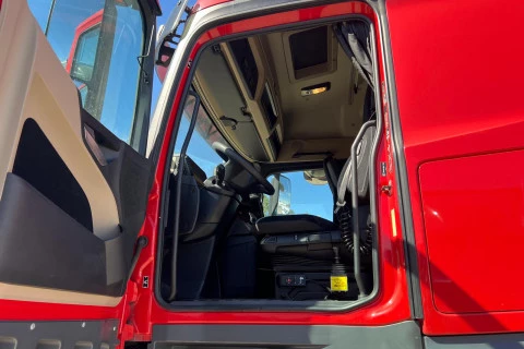 Mercedes-Benz Actros 1845 LS