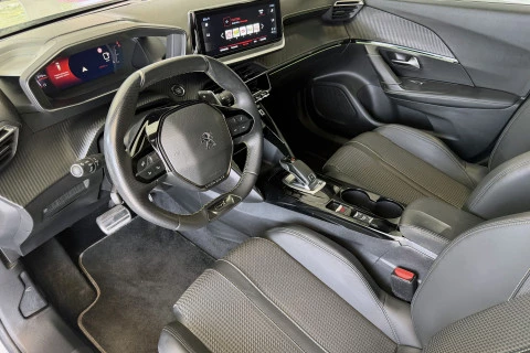 Peugeot 2008 GT Puretech 130 S&S EAT8