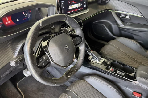 Peugeot 2008 GT Puretech 130 S&S EAT8