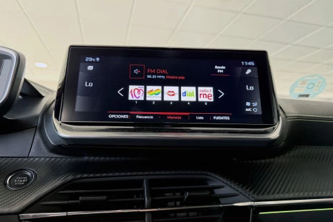 Peugeot 2008 GT Puretech 130 S&S EAT8
