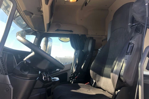 Mercedes-Benz Actros 1851