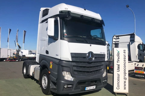 Mercedes-Benz Actros 1851