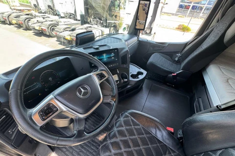 Mercedes-Benz Arocs 1845 LS HAD