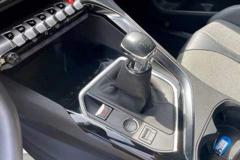 Peugeot 3008 PureTech 130 S&S Allure Pack 96 kW (130 CV)