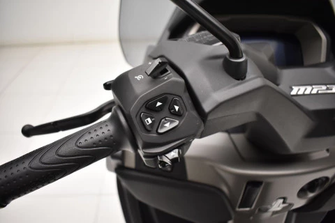 Piaggio MP3 Exclusive 530 grey