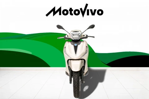 Piaggio Beverly 300 HPE .