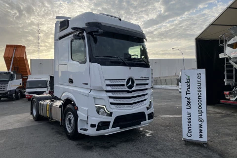 Mercedes-Benz Actros L 1863 Mercedes-Benz Actros L 1863