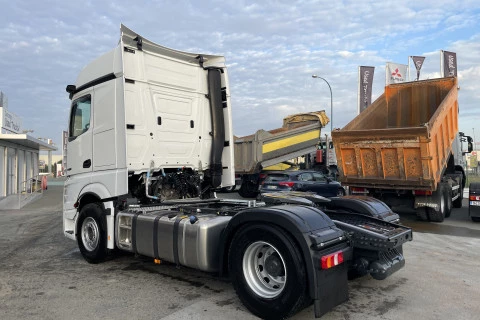 Mercedes-Benz Actros L 1863