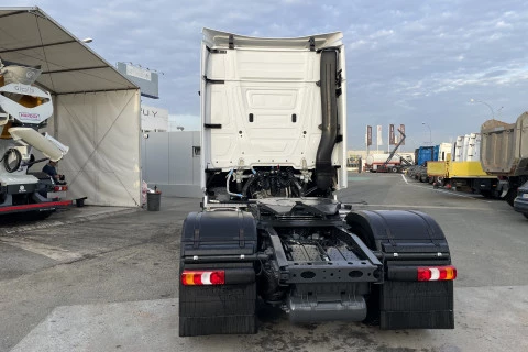 Mercedes-Benz Actros L 1863