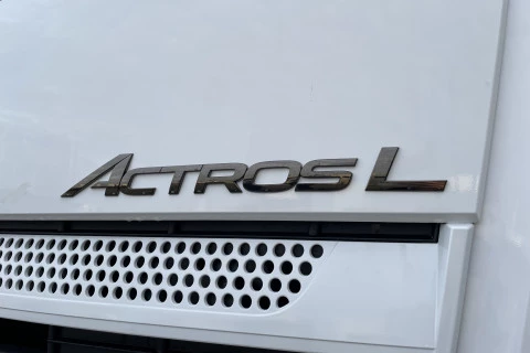 Mercedes-Benz Actros L 1863