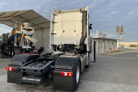 Mercedes-Benz Actros L 1863