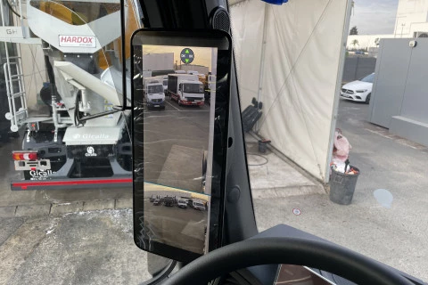 Mercedes-Benz Actros L 1863