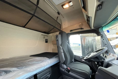 Mercedes-Benz Actros L 1863