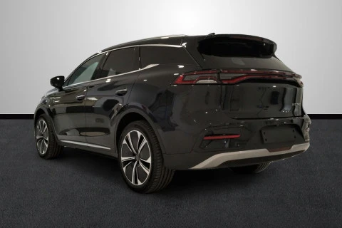 BYD TANG Flagship