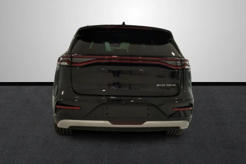 BYD TANG Flagship