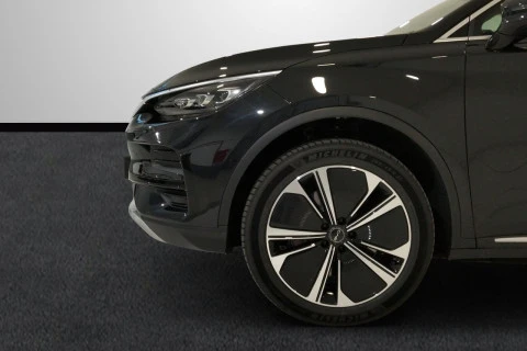 BYD TANG Flagship