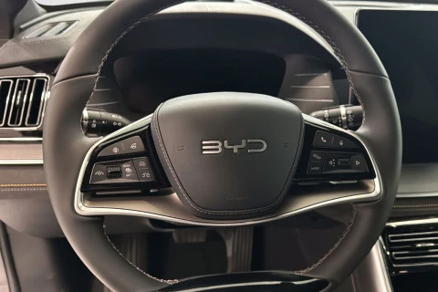 BYD TANG Flagship