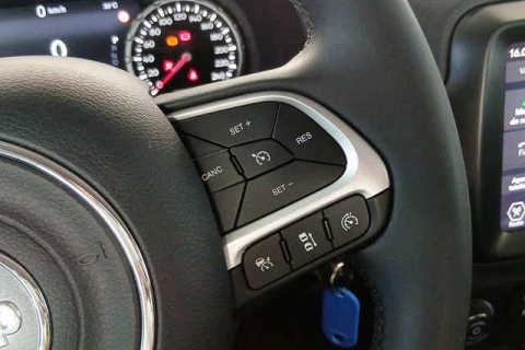 Jeep Renegade 1.5 MHEV eHybrid Summit eAWD AT 96 kW (130 CV)