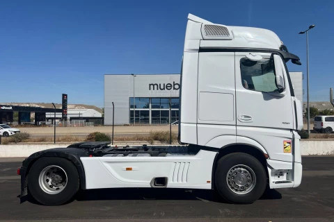 Mercedes-Benz Actros 1851 LS 