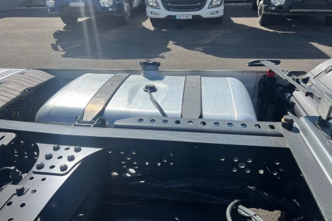 Mercedes-Benz Actros 1851 LS 