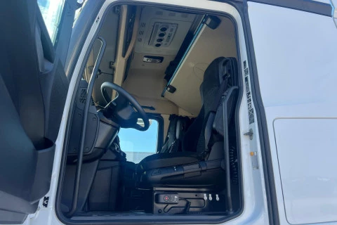 Mercedes-Benz Actros 1851 LS 