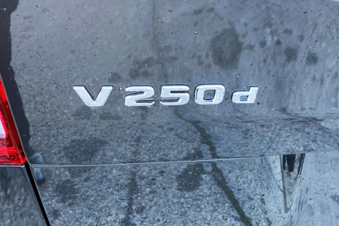 Mercedes-Benz Clase V 300 d Avantgarde Largo