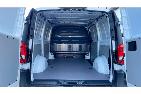 Mercedes-Benz Vito 110CDI Furgon BASE larga