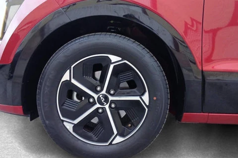 Kia Niro 1.6 GDi HEV 95kW (129CV) Drive